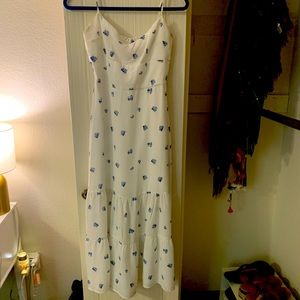 Francesca’s floral summer maxi dress size small